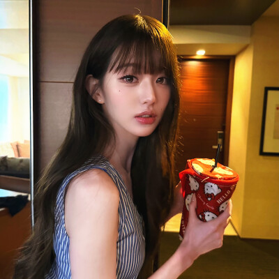 张元英