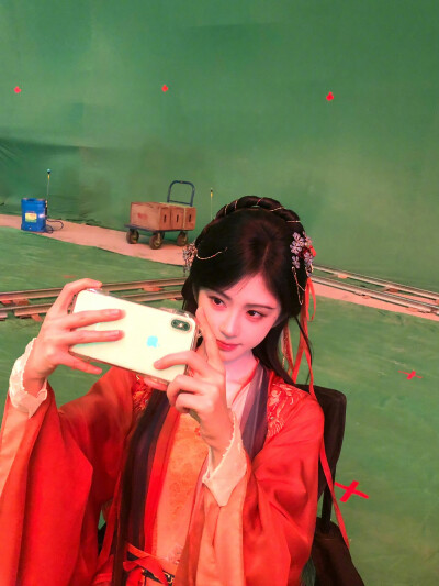 鞠婧祎
