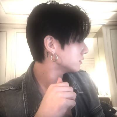 JUNGKOOK1