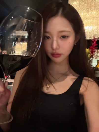 张元英 wonyoung