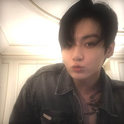 JUNGKOOK1