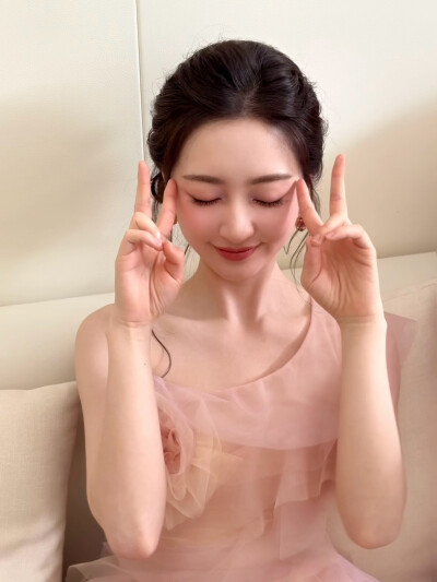 邓恩熙