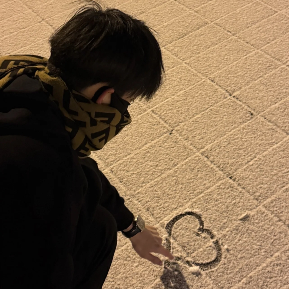 头像丨男头 命运反复考验