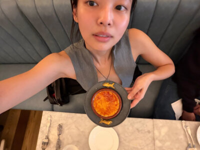 JENNIE 金珍妮
