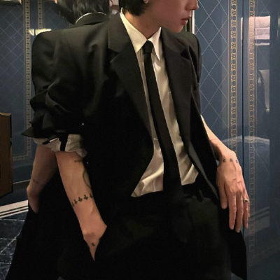 头像丨男头 你的出现在我心里胜过所有人