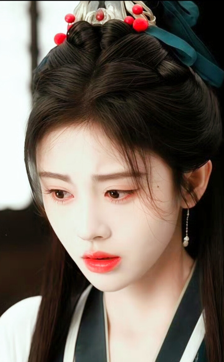 鞠婧祎