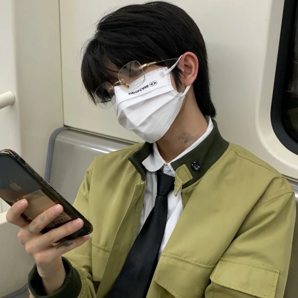 头像丨男头 你的出现在我心里胜过所有人