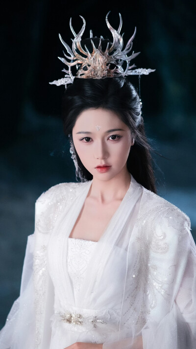 岳雨婷