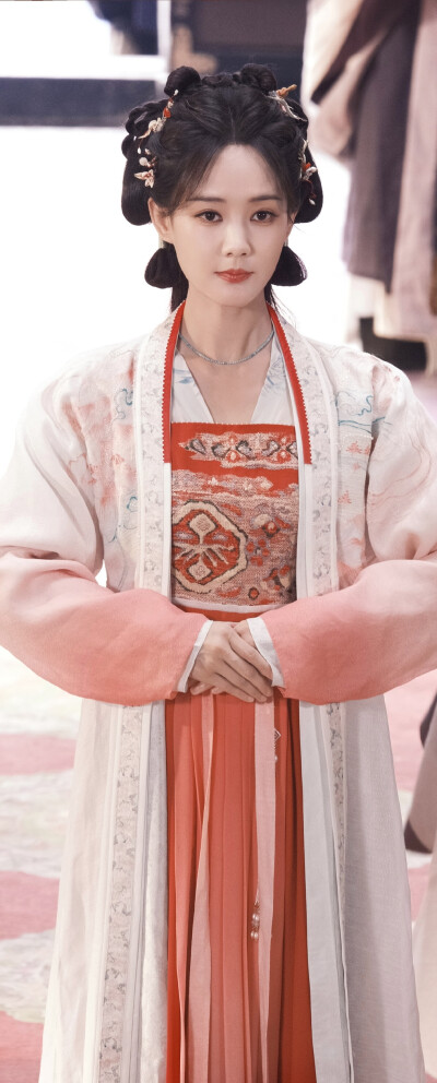 李一桐《云秀行》范云