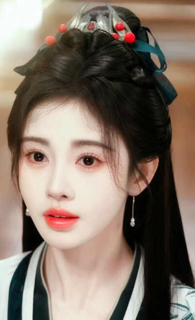 鞠婧祎