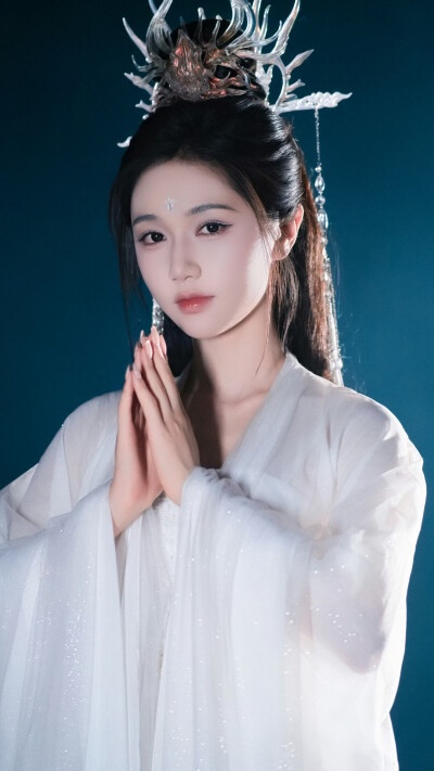岳雨婷