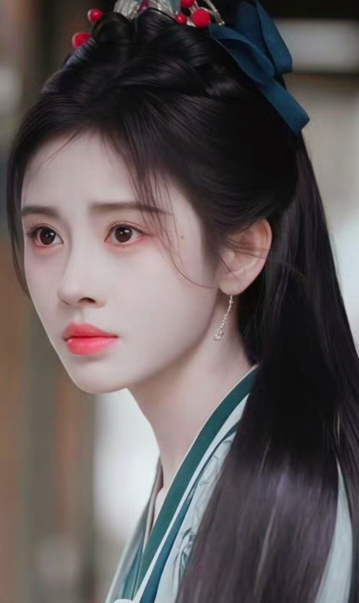 鞠婧祎