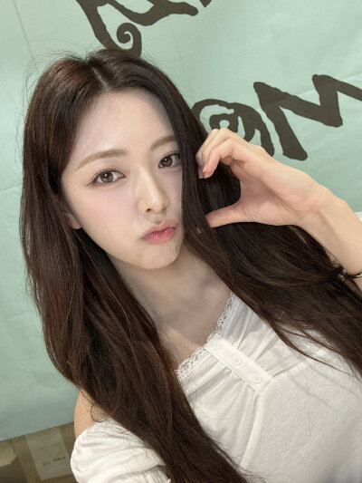 申有娜 yuna