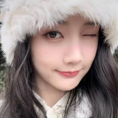 当你的眼睛眯着笑
