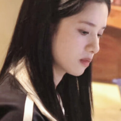 这套简直美炸了qwq…后面三张是我觉得很搭的背景图一条龙服务奉上