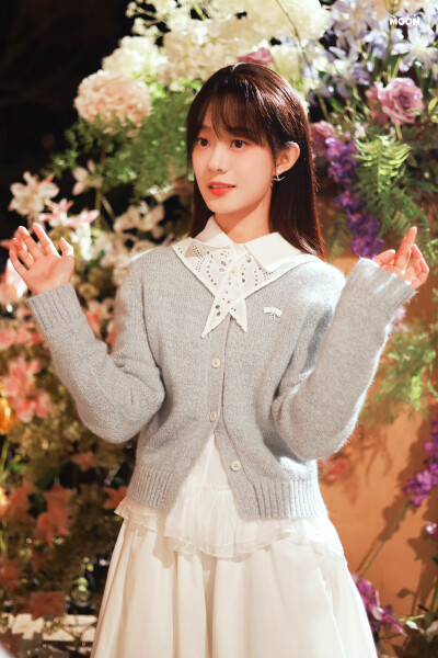 候呈玥