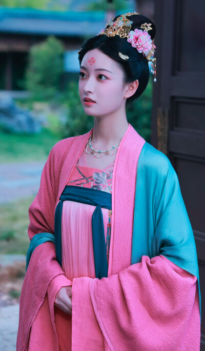 杨舒予