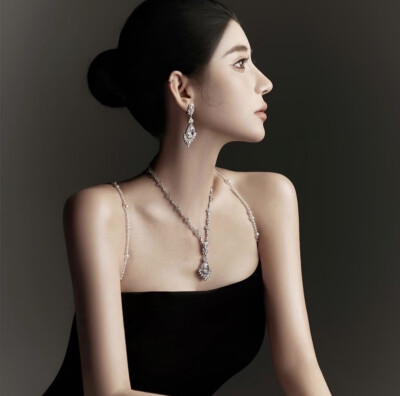 女头