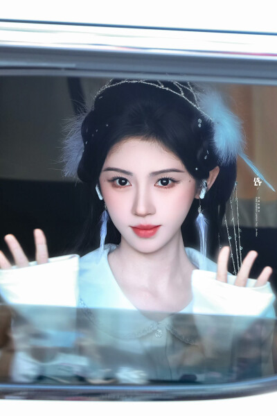 鞠婧祎