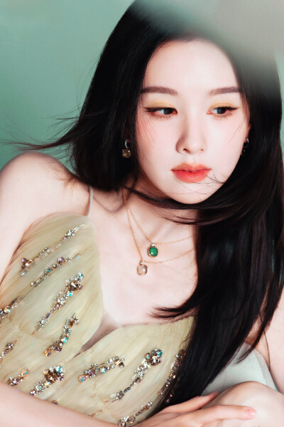 陈都灵