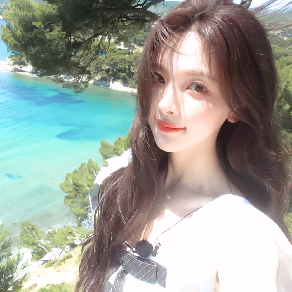 杨超越