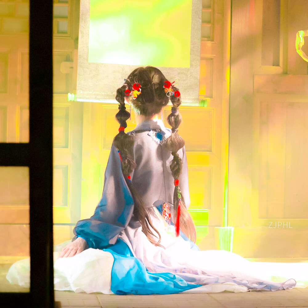鞠婧祎