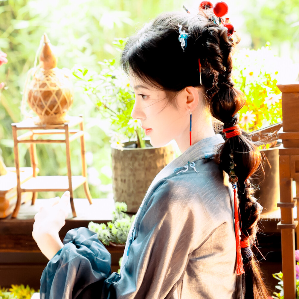鞠婧祎