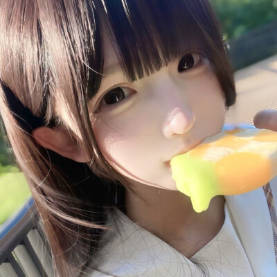 告诉朋友真的好爱她