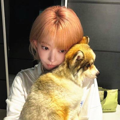 宮脇咲良