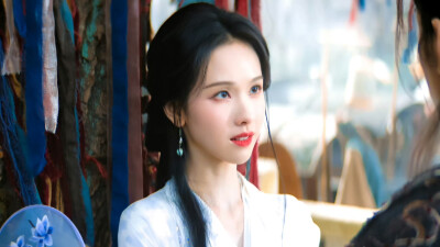 《月鳞绮纪》雾妄言（陈都灵饰）