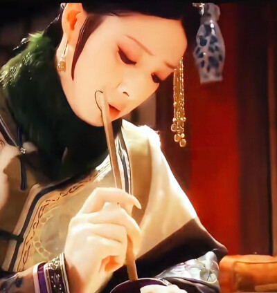 蒋欣