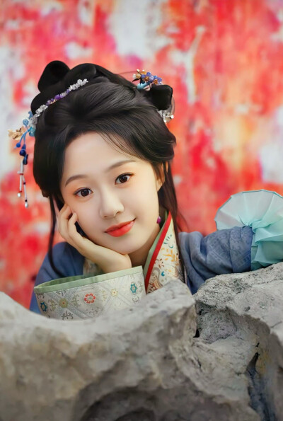 候呈玥