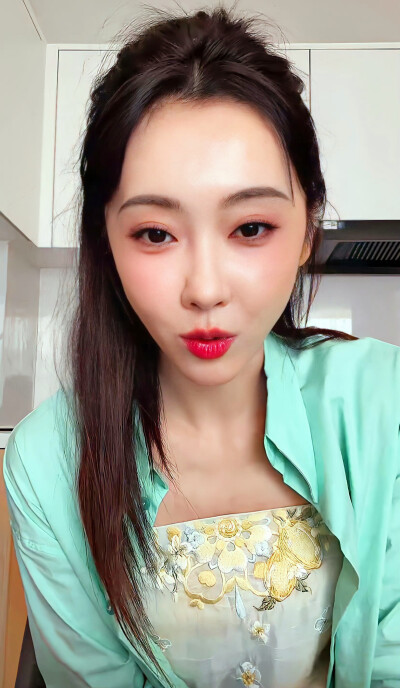宣璐