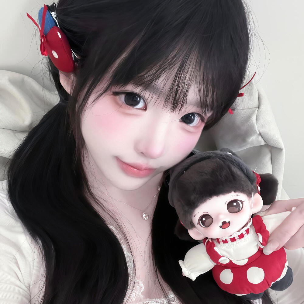 小猫喜欢谁就粘着谁 你也是吗៷>ᴗ<៷