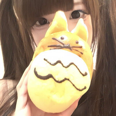 小猫喜欢谁就粘着谁 你也是吗៷>ᴗ<៷