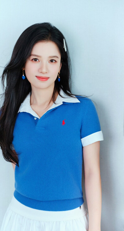 张婧仪