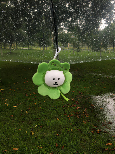 雨天背景图