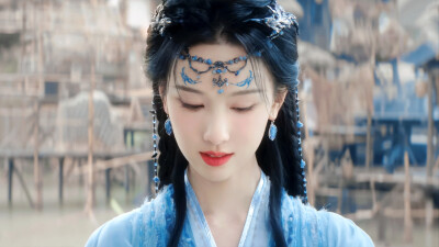 《月鳞绮纪》雾妄言（陈都灵饰）