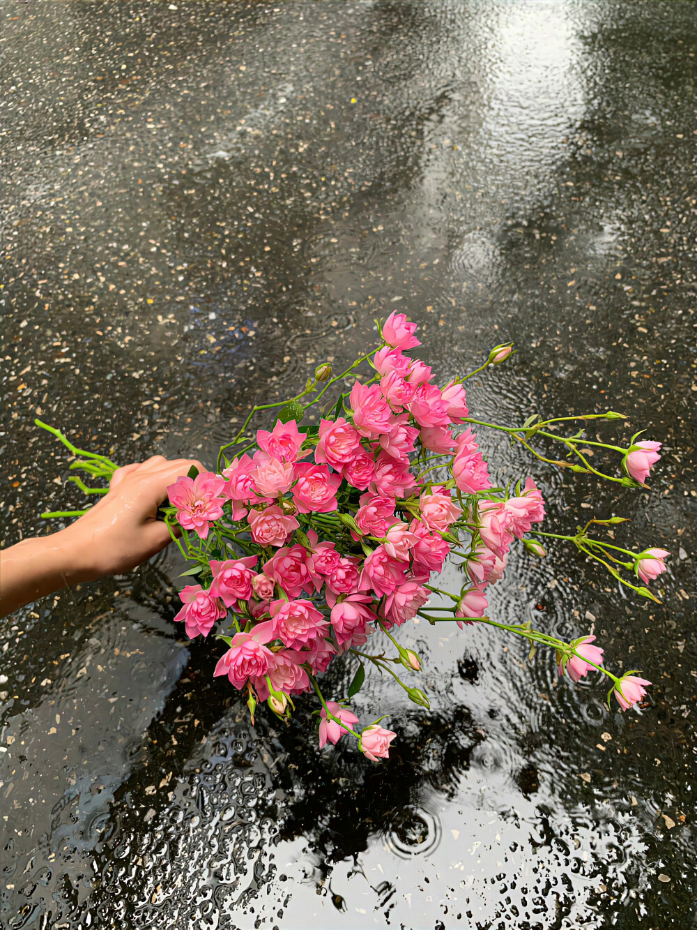 雨天背景图