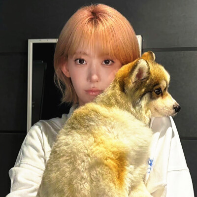 宮脇咲良