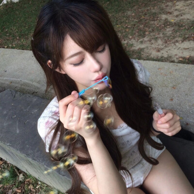 女生头像
喜欢点赞关注收藏