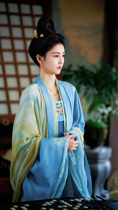 莫离