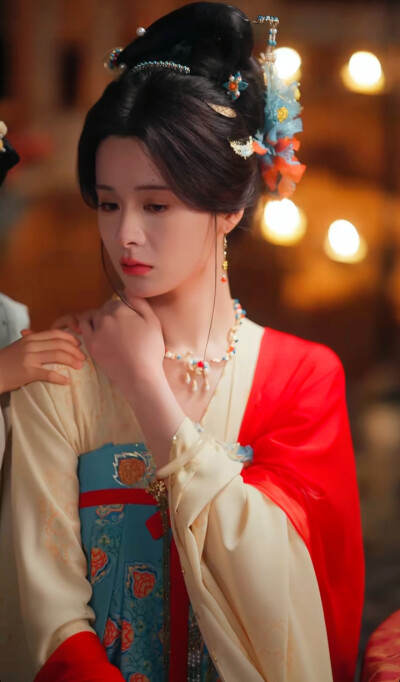 孟娜