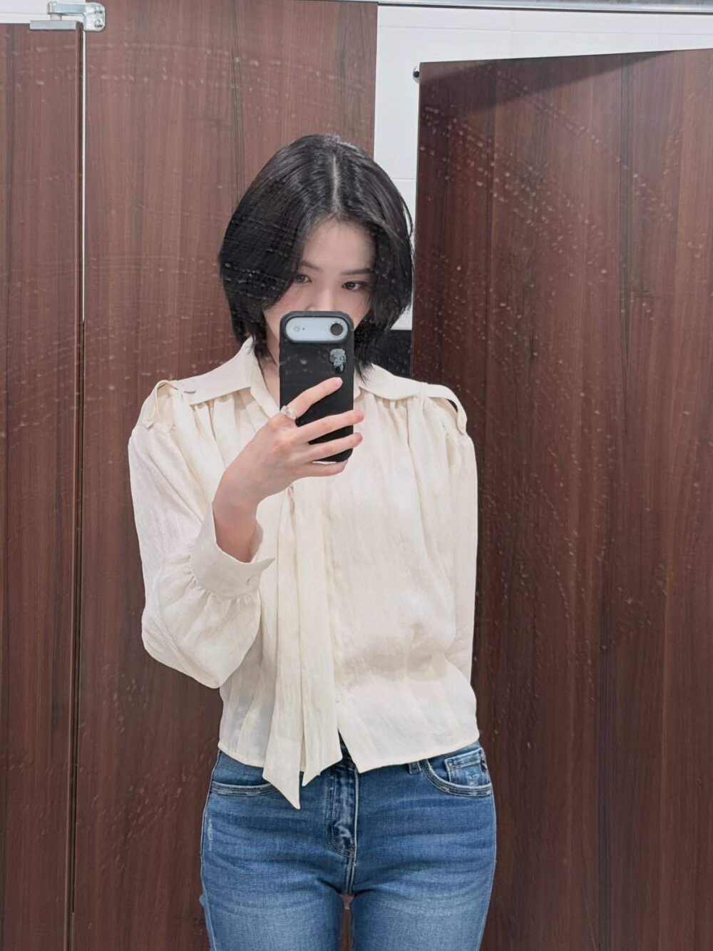 申留真INS更新