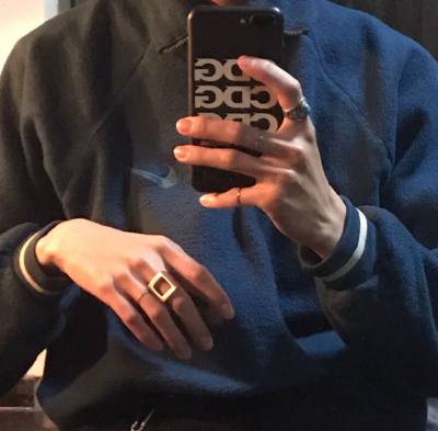 头像丨男头 回不去的何止是时间
