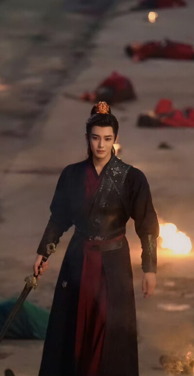 侯明昊《雀骨》萧无衣