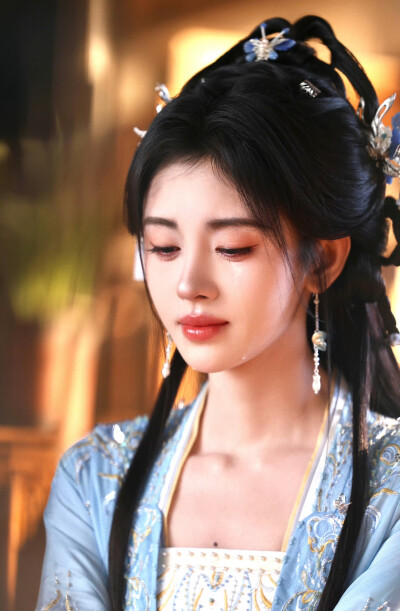鞠婧祎