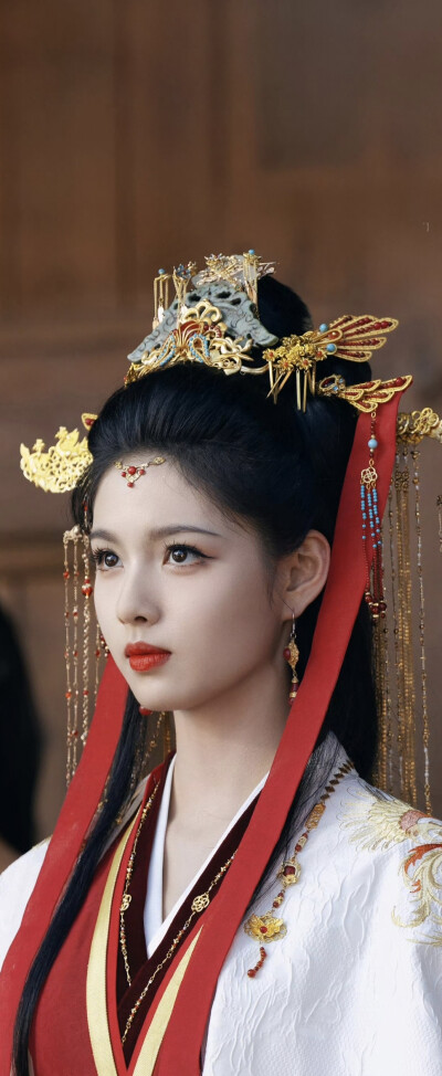 艾米《雀骨》谢嘉鱼