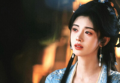 鞠婧祎