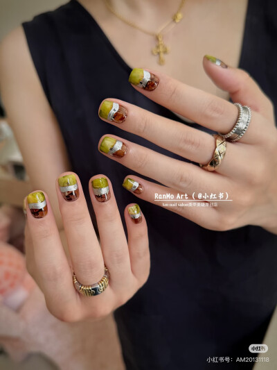 nails